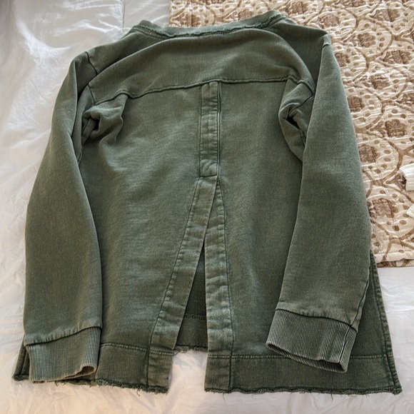 Anthropologie sweatshirt with back slit - Picture 3 of 3